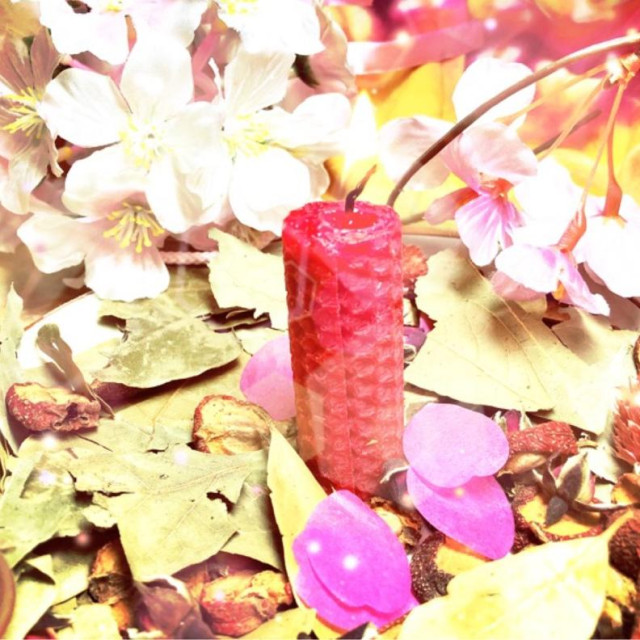 開啟戀情魔法蠟燭 - 愛情奇蹟的靈性秘法 | 南瓜的魔法櫃子